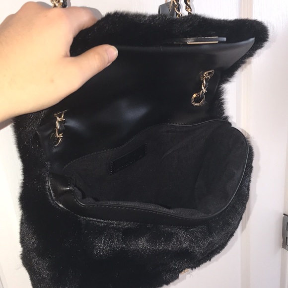 Expression New York Black Vegan Fur Flap Bag - Picture 16 of 16
